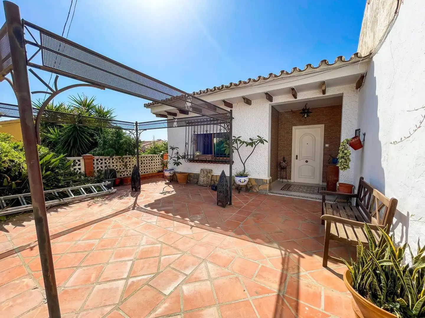 Terrassa de Casa o xalet en venda en Benajarafe