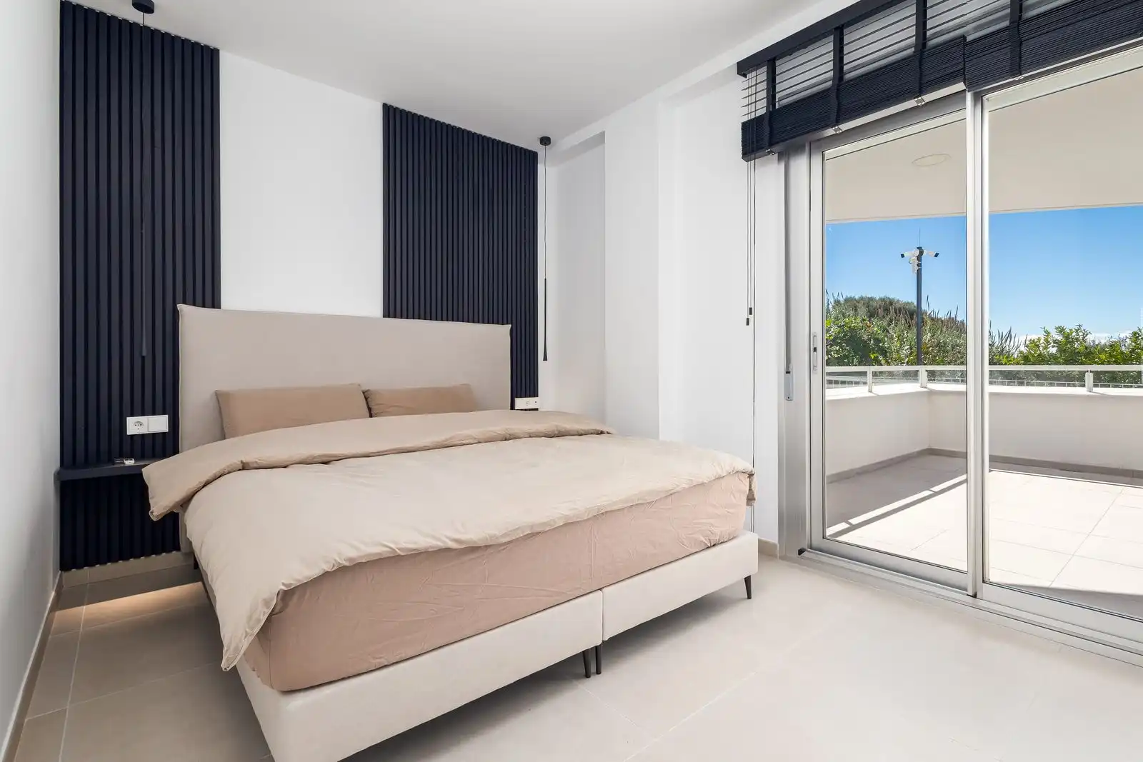 Habitación de Apartamento en venta en Benalmádena con Terraza, Trastero y Amueblado