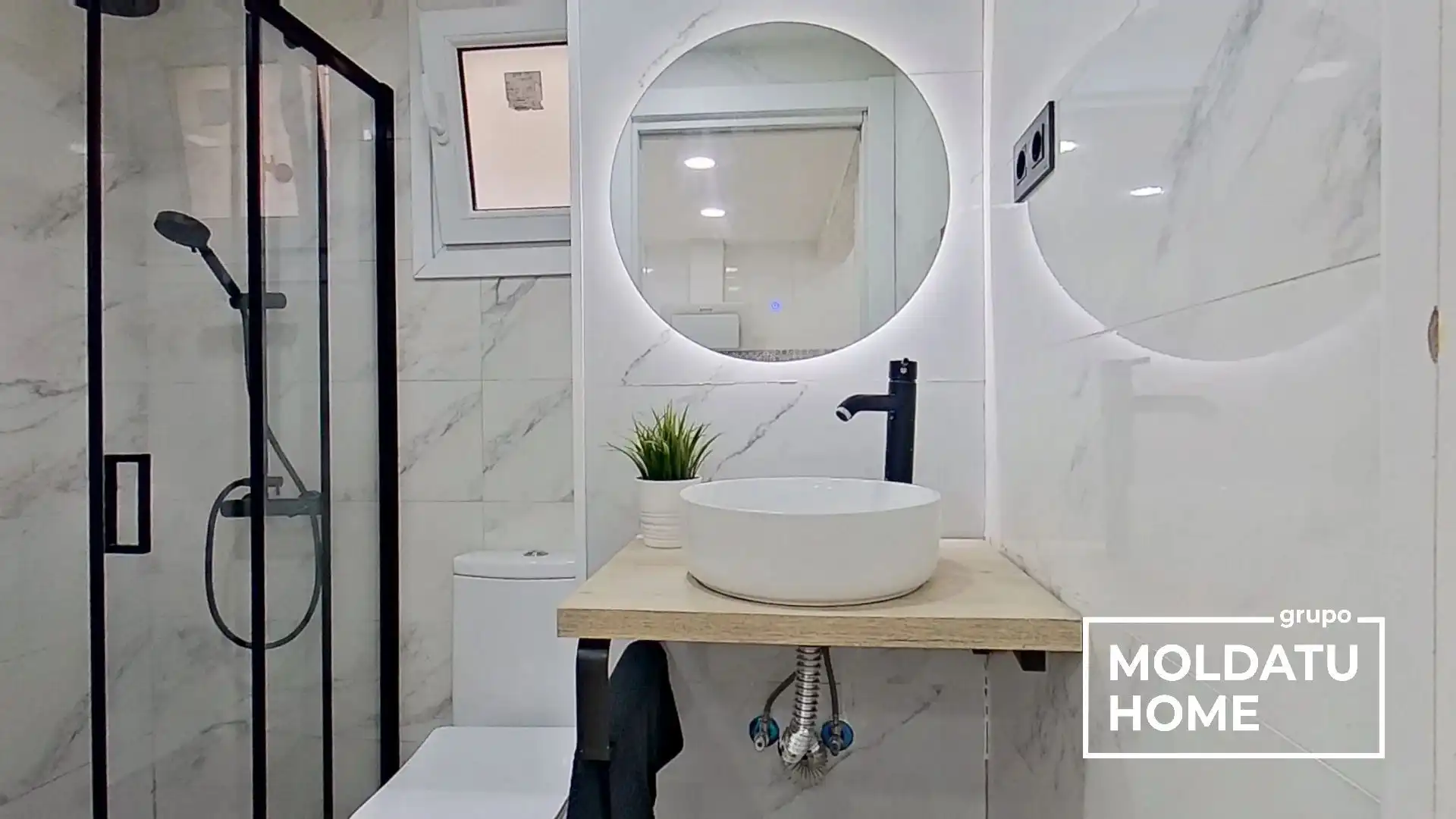Badezimmer von Wohnungen zum Verkauf in Bilbao  mit Heizung