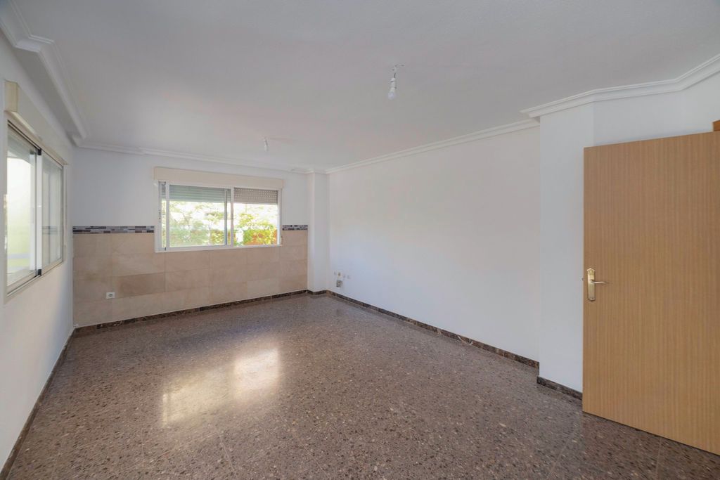 Bedroom of Flat for sale in Alicante / Alacant  with Swimming Pool