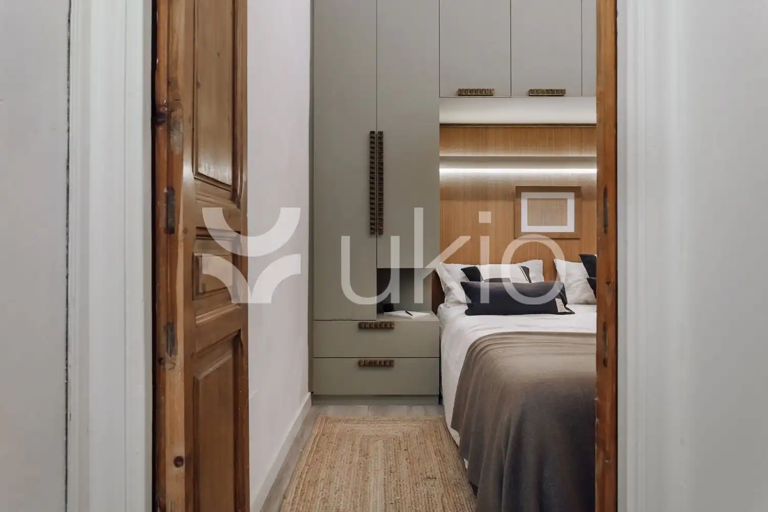 Bedroom of Apartments for rent in Barcelona  with Air Conditioner, Heating and Furnished