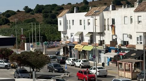 SE VENDE AMPLIO PISO EN TARIFA