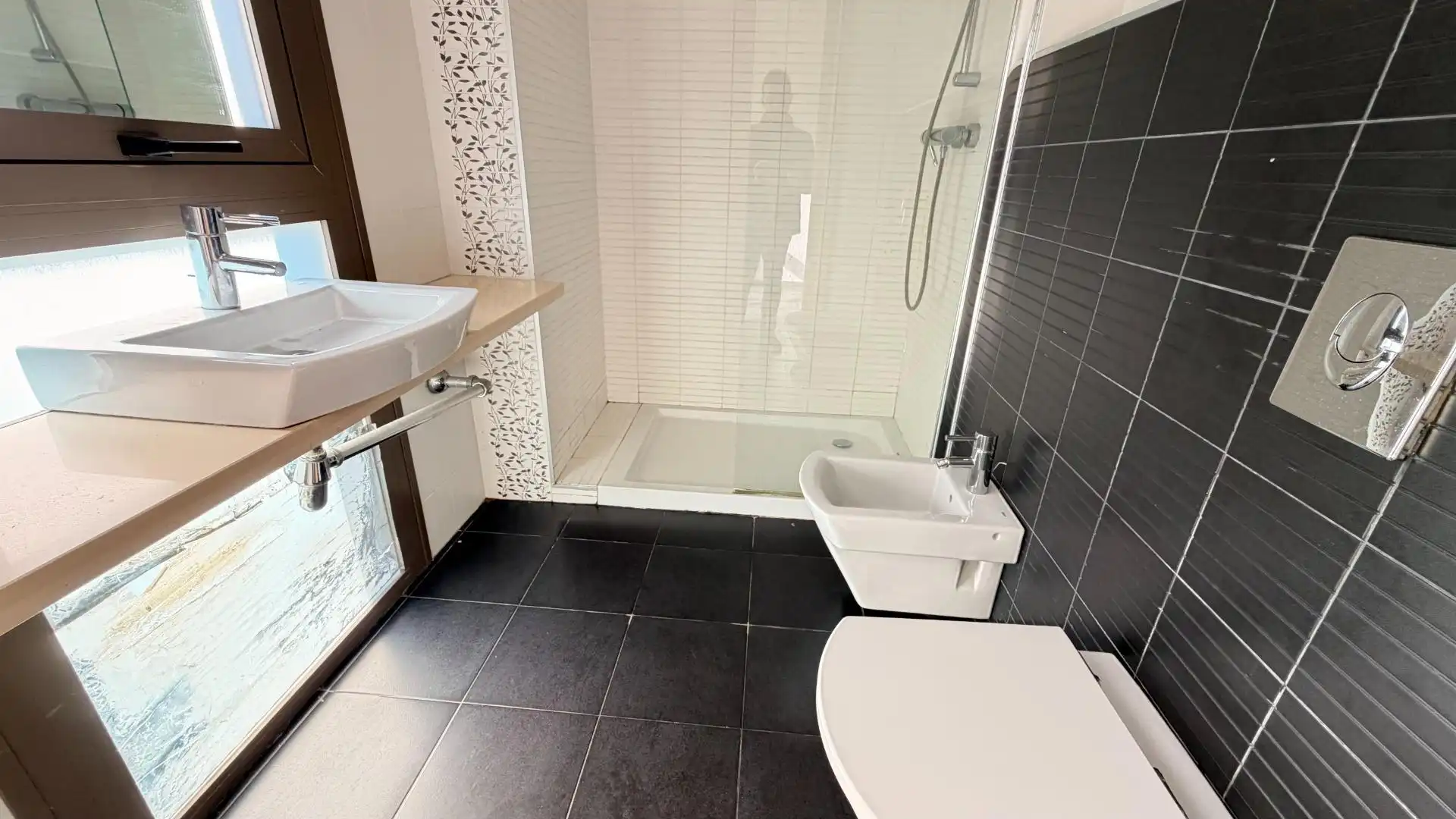 Bathroom of Detached homes for sale in Elche / Elx  with Air Conditioner, Private garden and Terrace