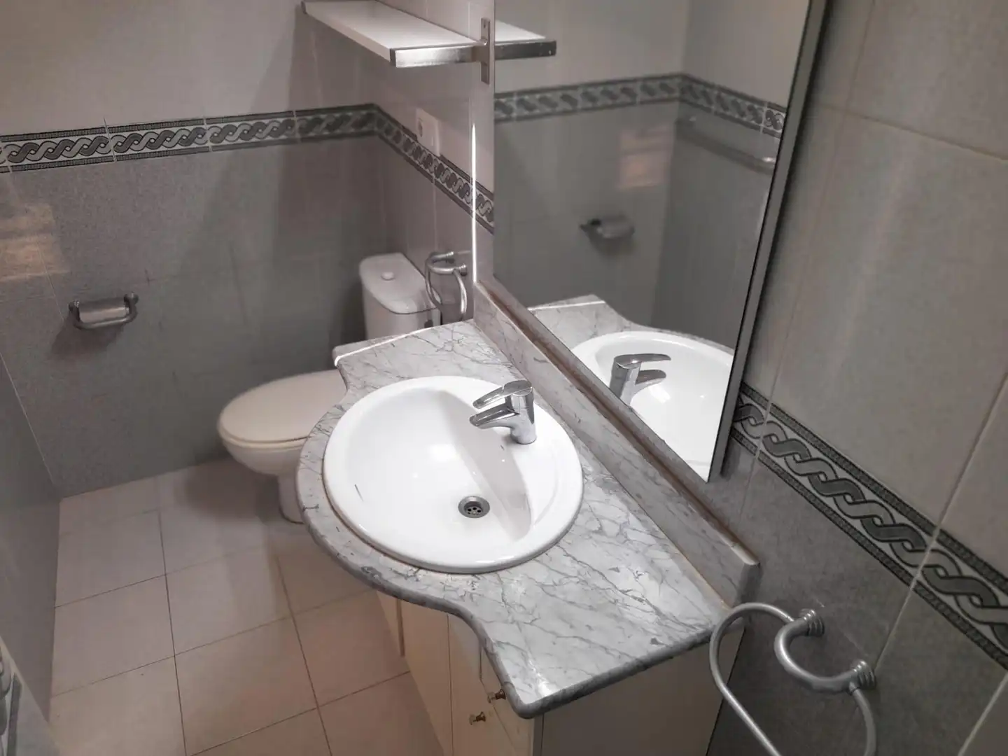 Baño de Piso en venta en Valencia con Aire acondicionado, Terraza y Balcón
