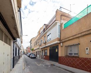 Exterior view of Single-family semi-detached for sale in  Granada Capital  with Air Conditioner, Terrace and Storage room