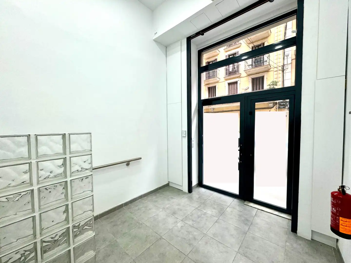 Local en venta en Sants - Montjuïc