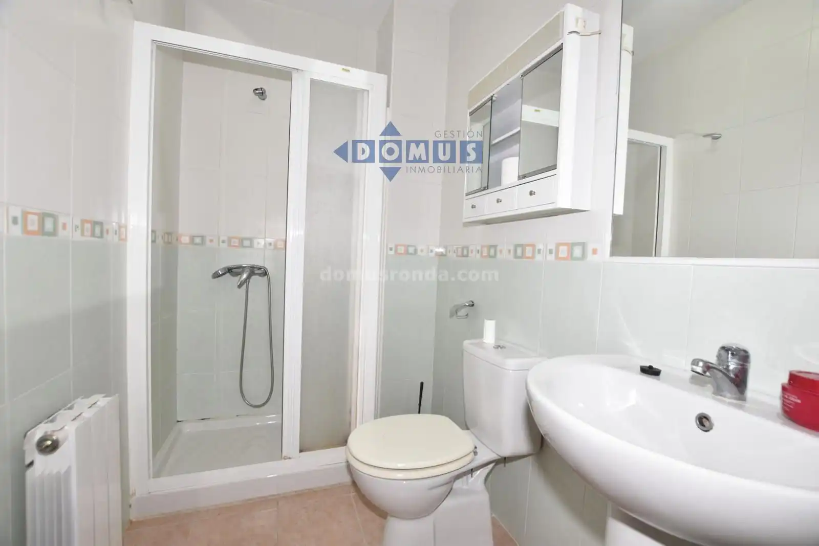 Badezimmer von Wohnung zur Miete in Ronda mit Heizung und Möbliert