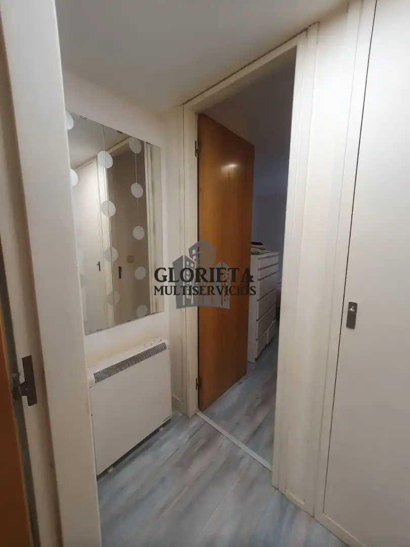 Piso en venta en Vigo  con Calefacción, Trastero y Amueblado