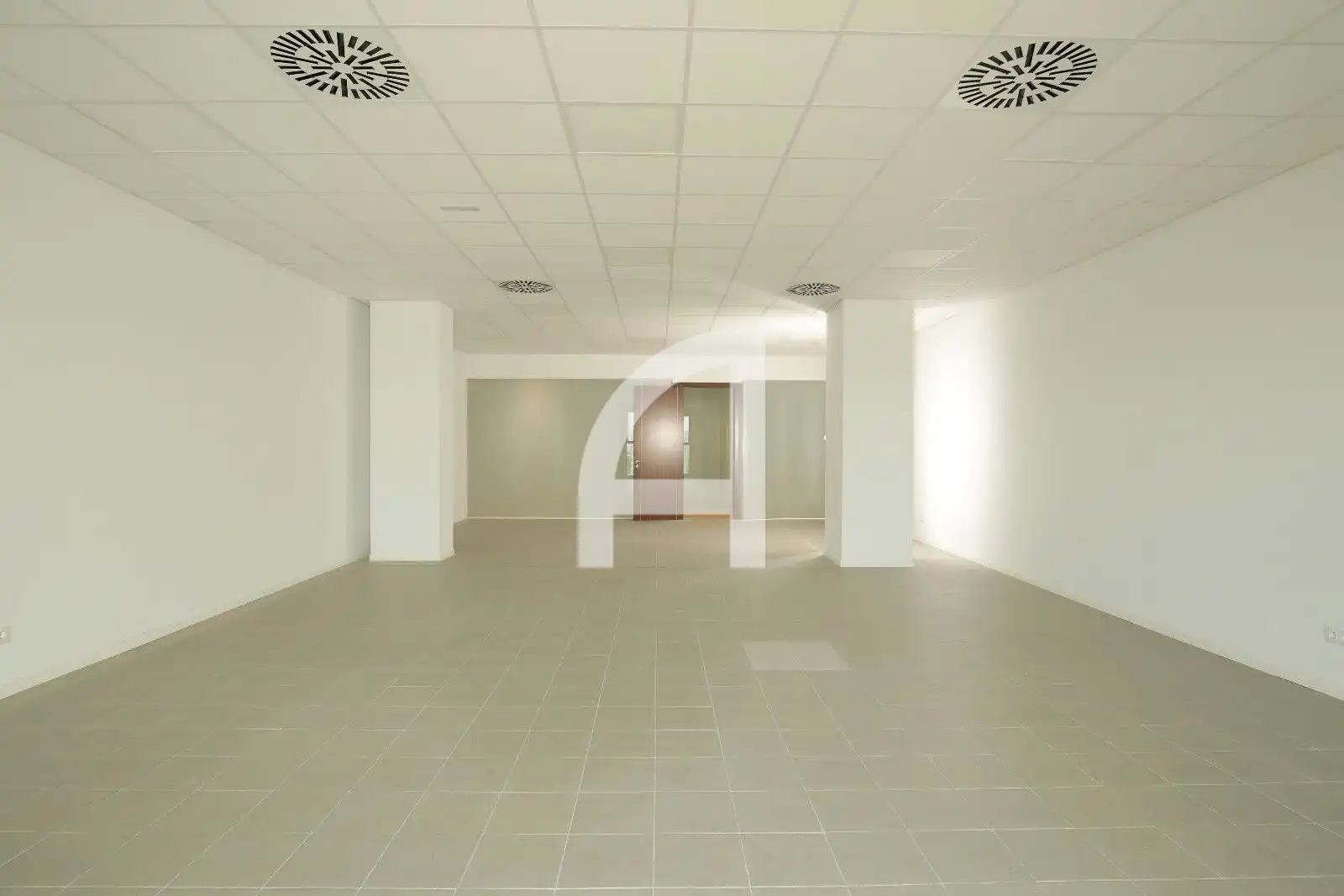 Nave industrial en venta en Madrid