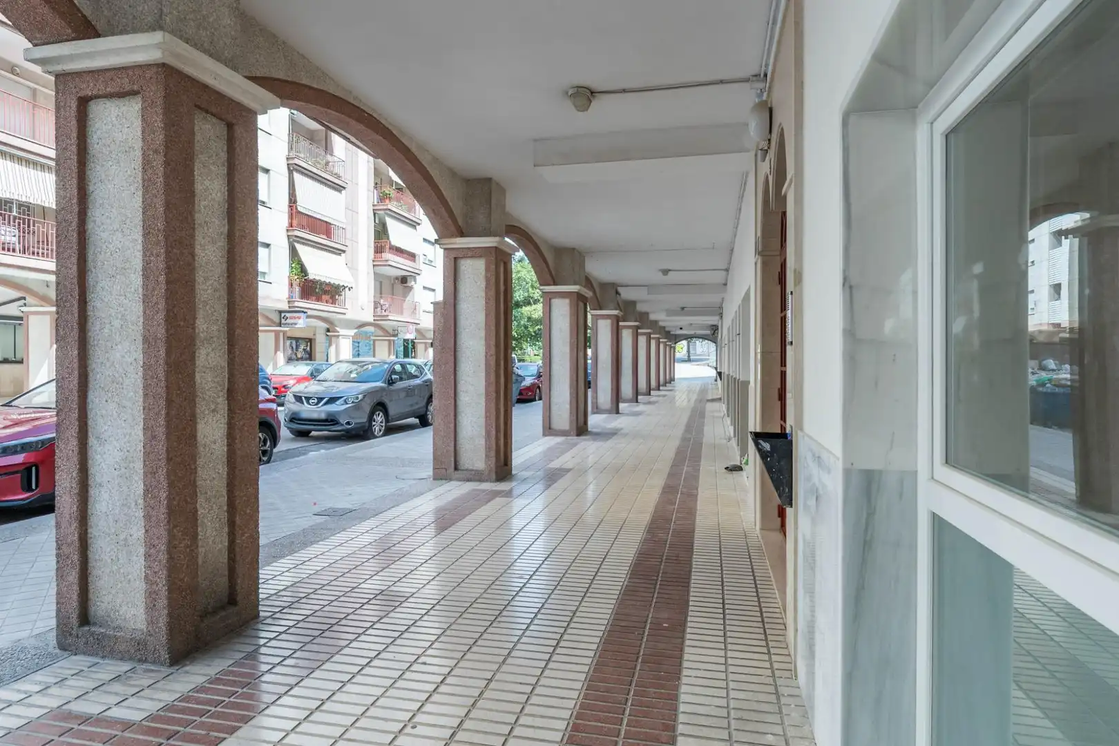 Vista exterior de Apartament en venda en Granada amb Aire condicionat i Calefacció