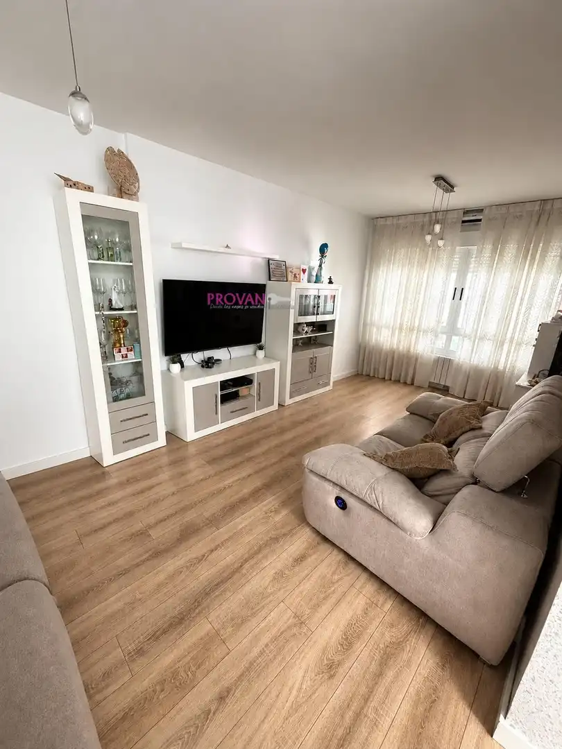 Sala d'estar de Dúplex en venda en Fresnos I y II