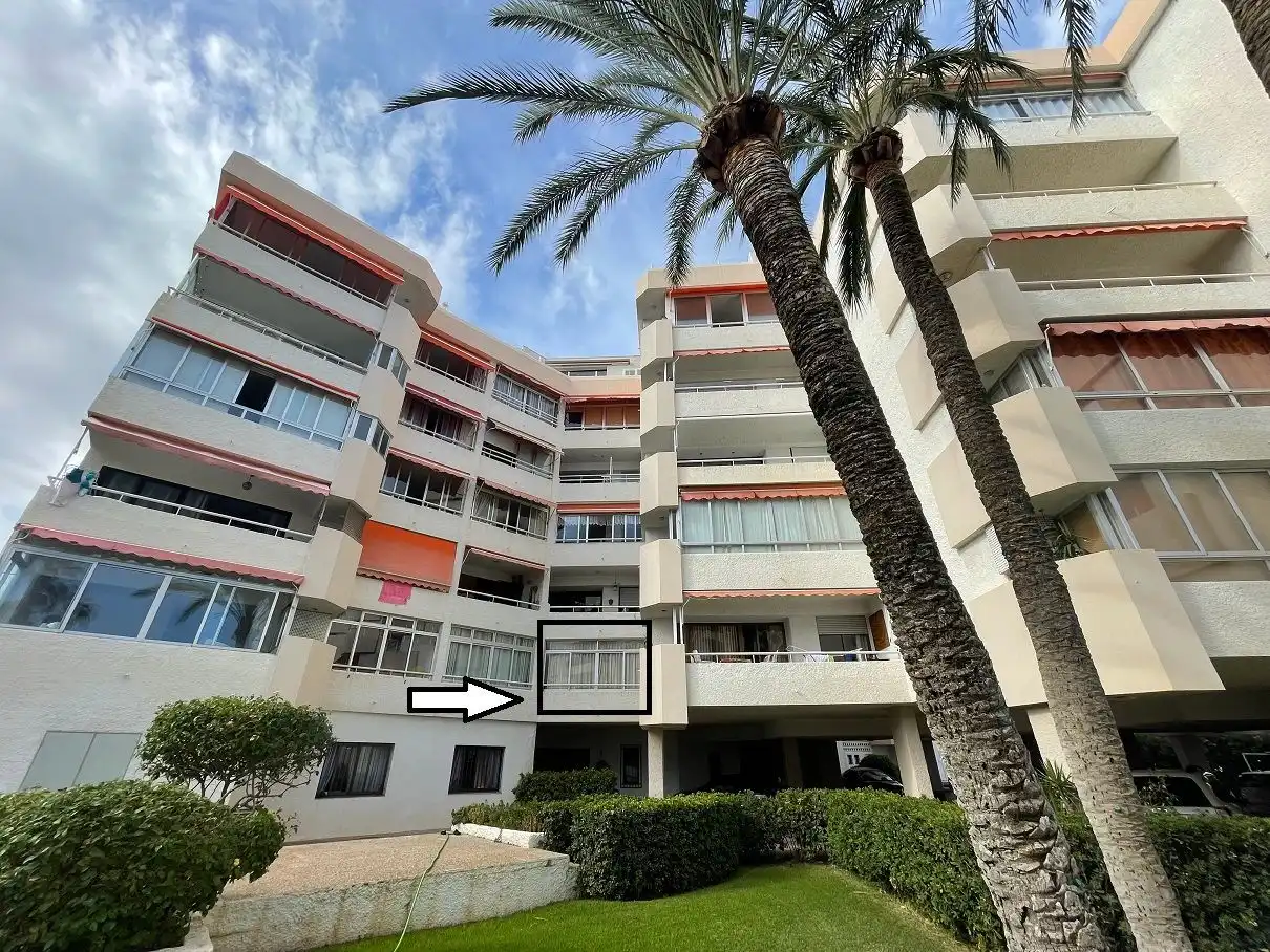 Vista exterior de Apartamento de alquiler en Altea con Calefacción, Terraza y Amueblado