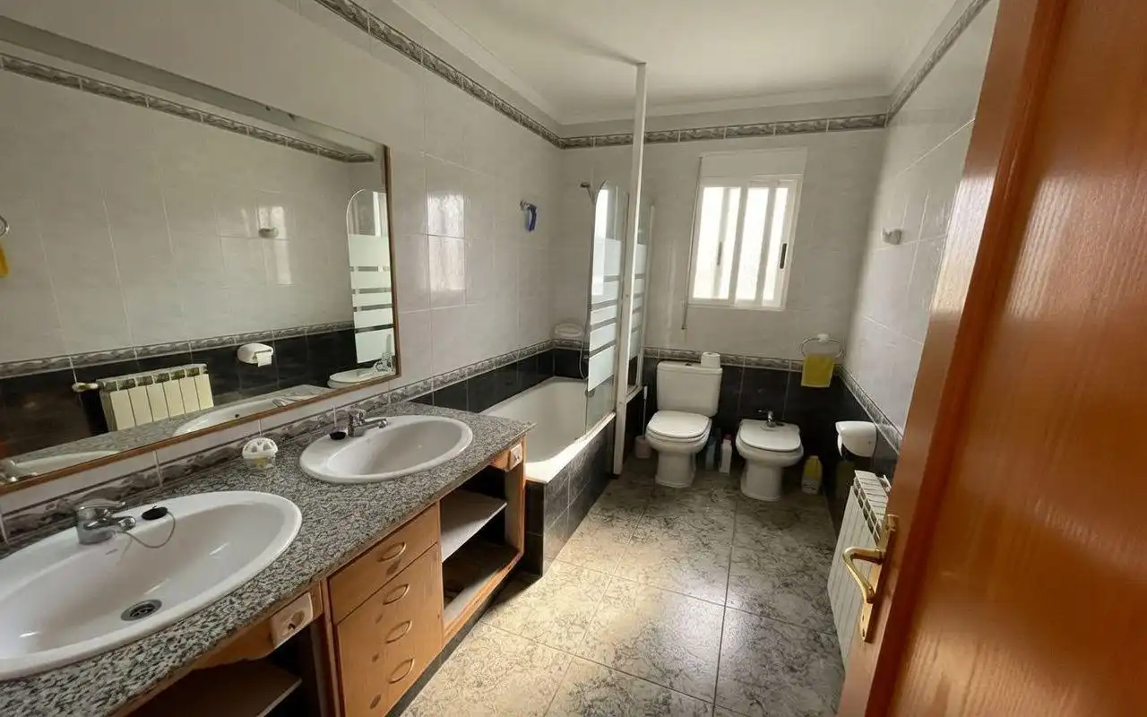Baño de Casa o chalet en venta en Vinaròs con Jardín privado, Terraza y Piscina