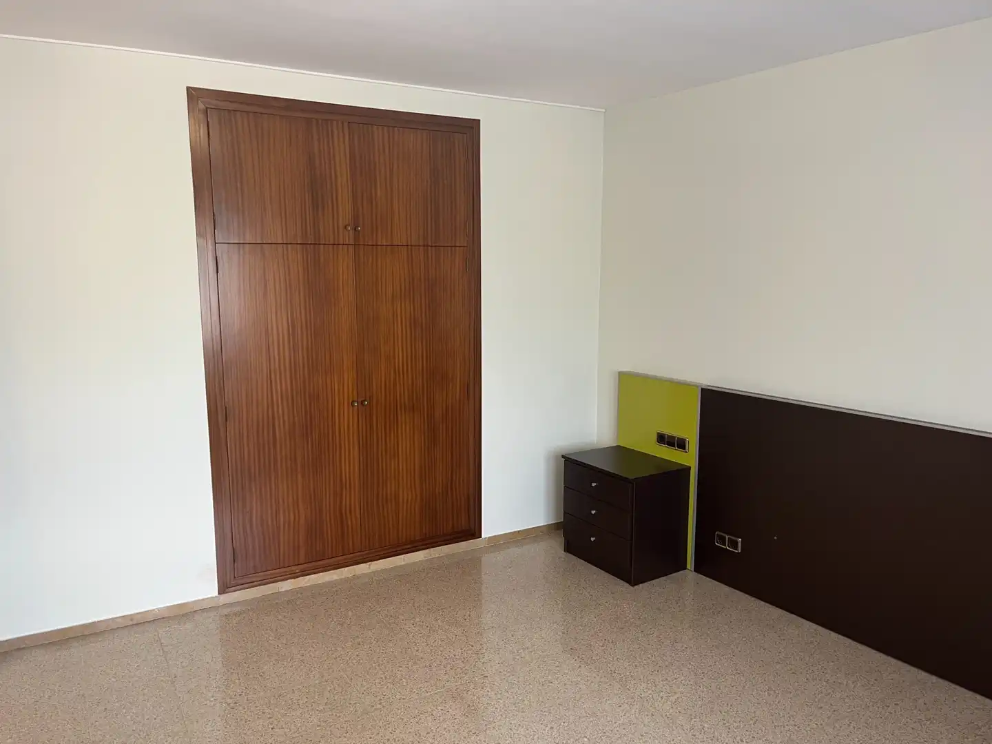 Habitación de Casa o chalet de alquiler en Castellar del Vallès con Calefacción, Trastero y Horno