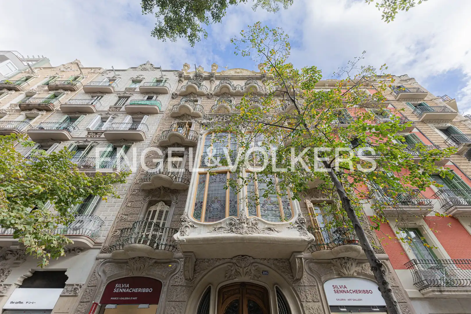 Vista exterior de Pis en venda en Eixample