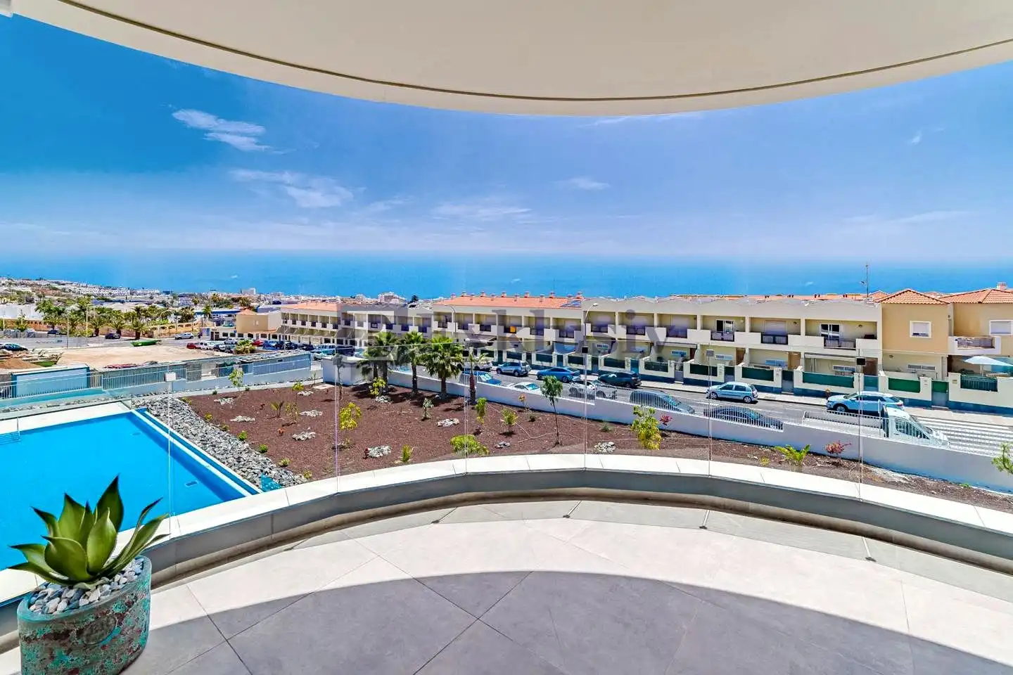 Ático con piscina en venta en Costa Adeje, imagen 3