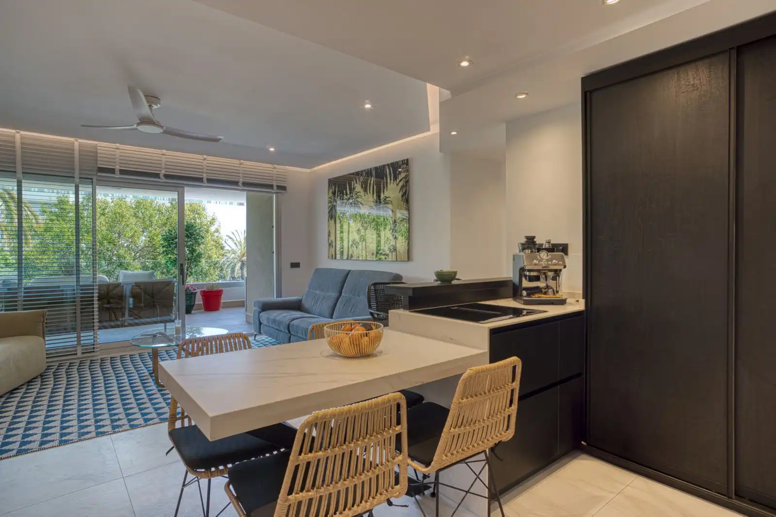 Cocina de Apartamento en venta en Marbella con Terraza, Trastero y Amueblado