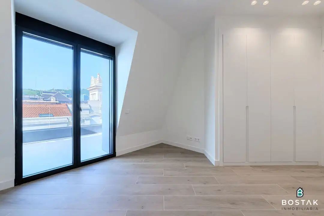 Habitación de Piso de alquiler en Bilbao  con Calefacción y Terraza