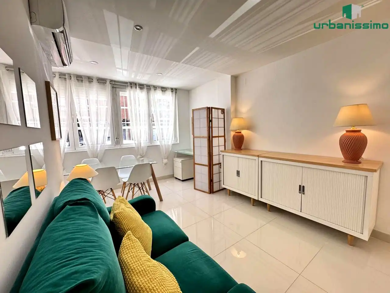 Living room of Apartments for rent in Madrid  with Air Conditioner, Heating and Furnished