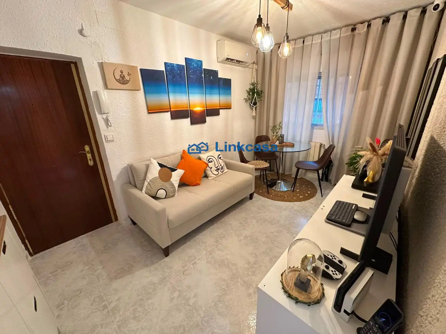 Living room of Flat for sale in Madrid  with Air Conditioner and Heating