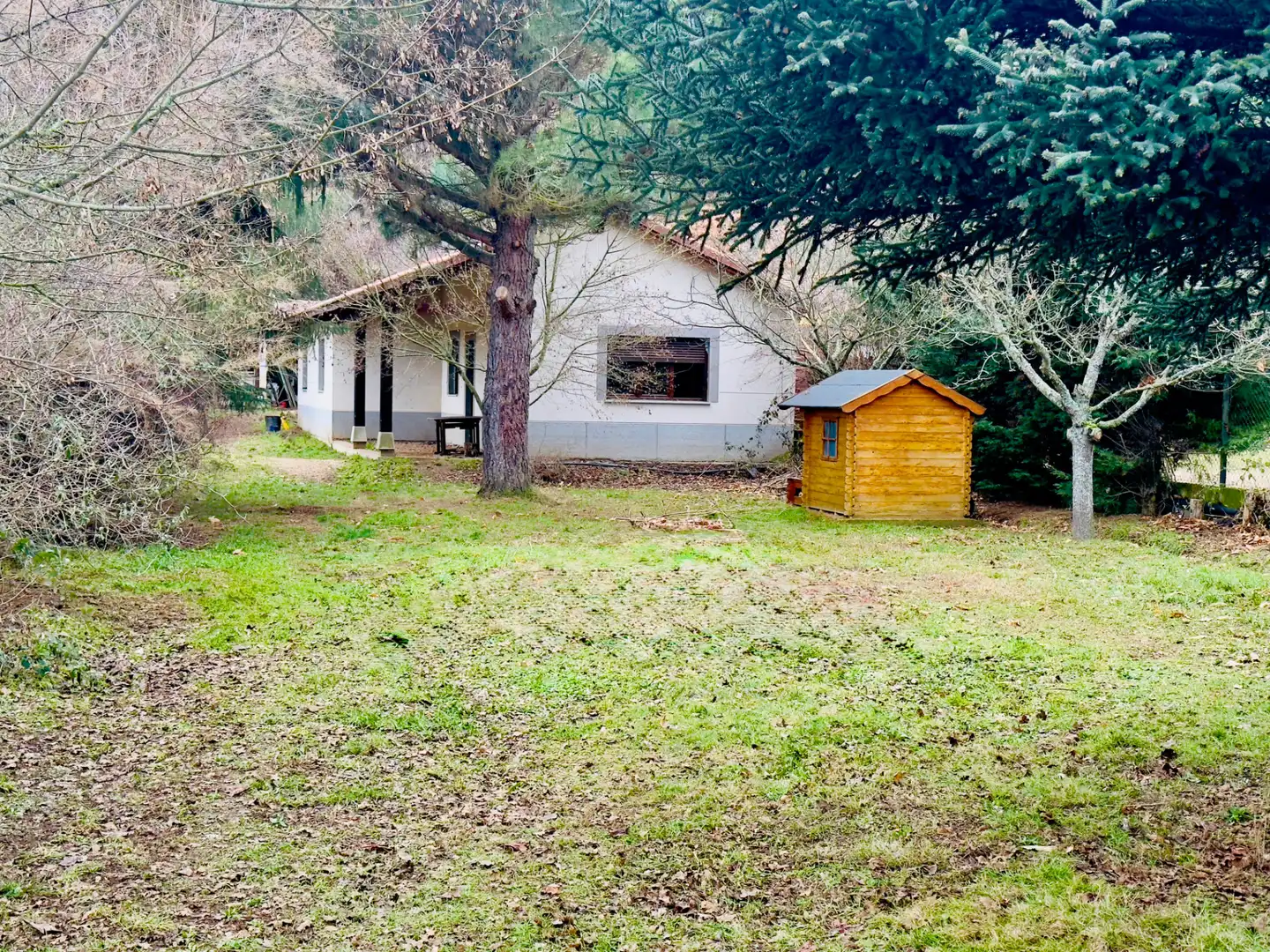 Houses for sale in Calle Matueca, Garrafe de Torío