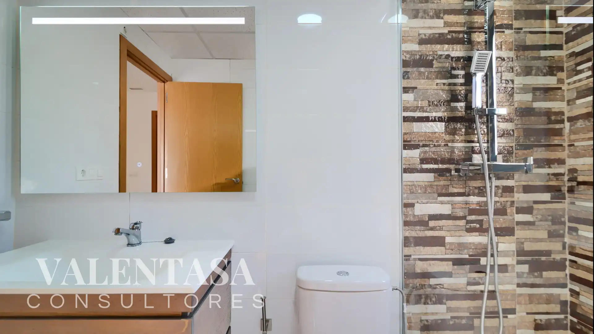 Casa adosada en venta en Calle Baobab, Olimar - Carambolo - Atalaya de Levante