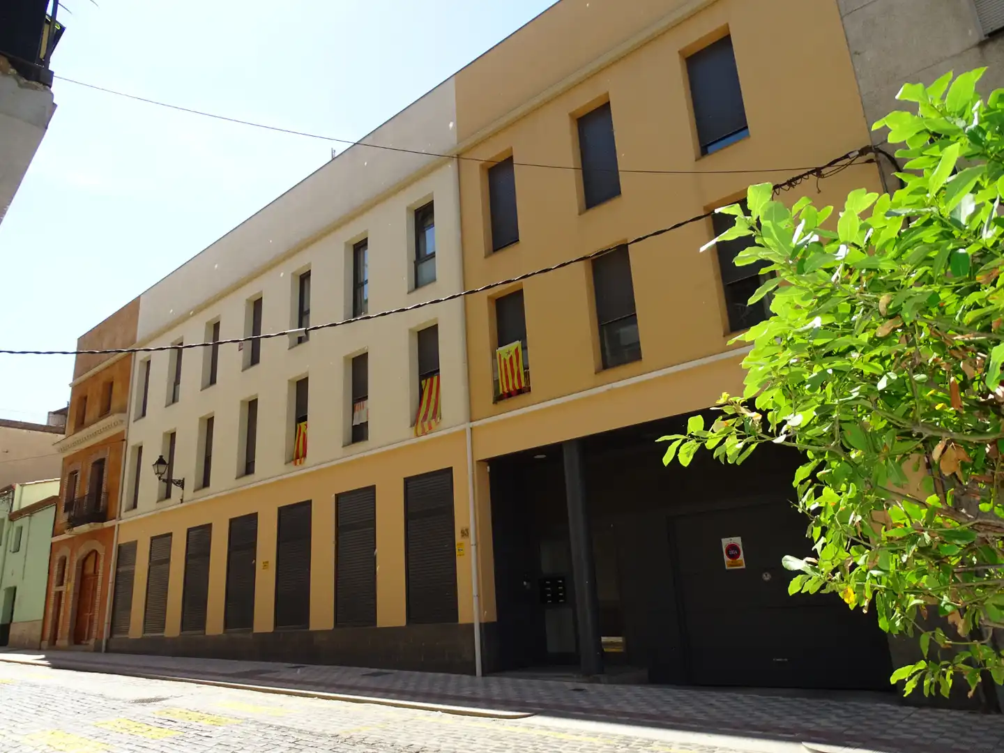 Vista exterior de Piso en venta en Figueres con Calefacción