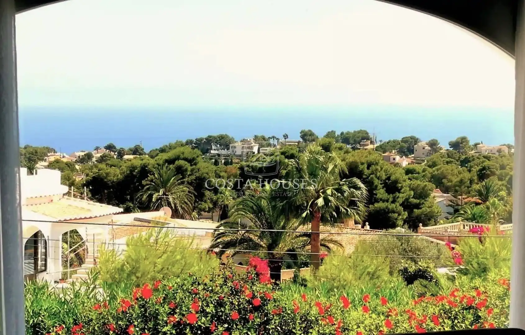 Vista exterior de Casa o xalet en venda en Jávea / Xàbia amb Aire condicionat, Jardí privat i Terrassa