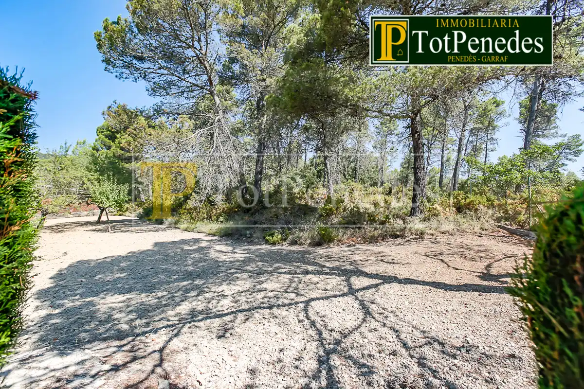 Haus oder Chalet zum Verkauf in Querol mit Privatgarten, Schwimmbad und Möbliert