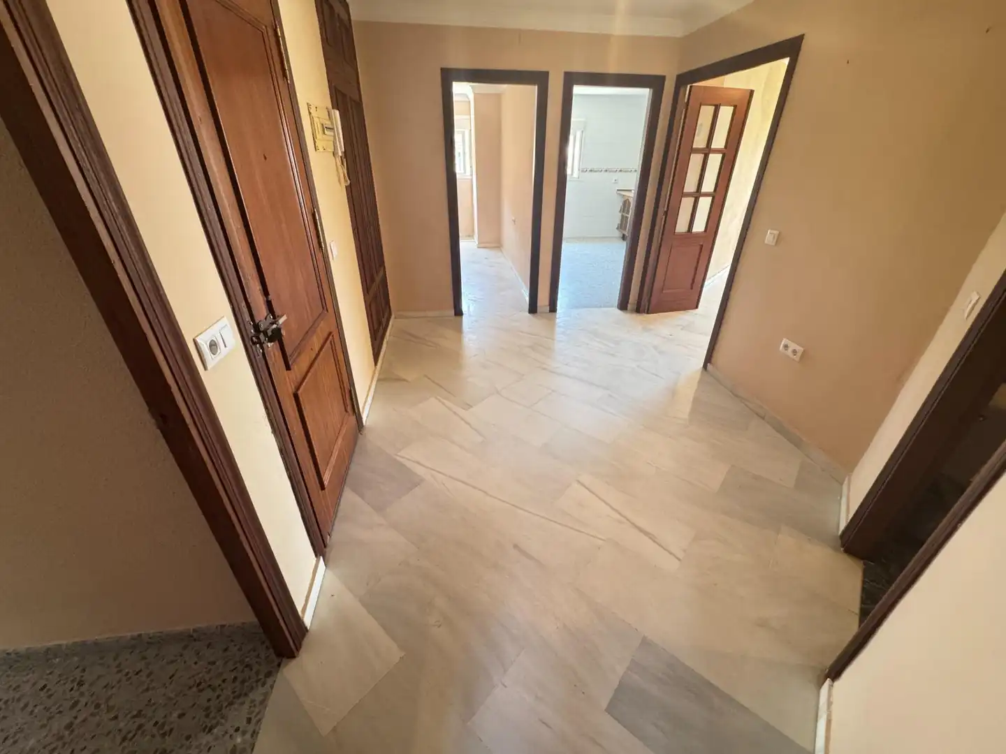 Flat for sale in Dos Hermanas  with Terrace and Storage room