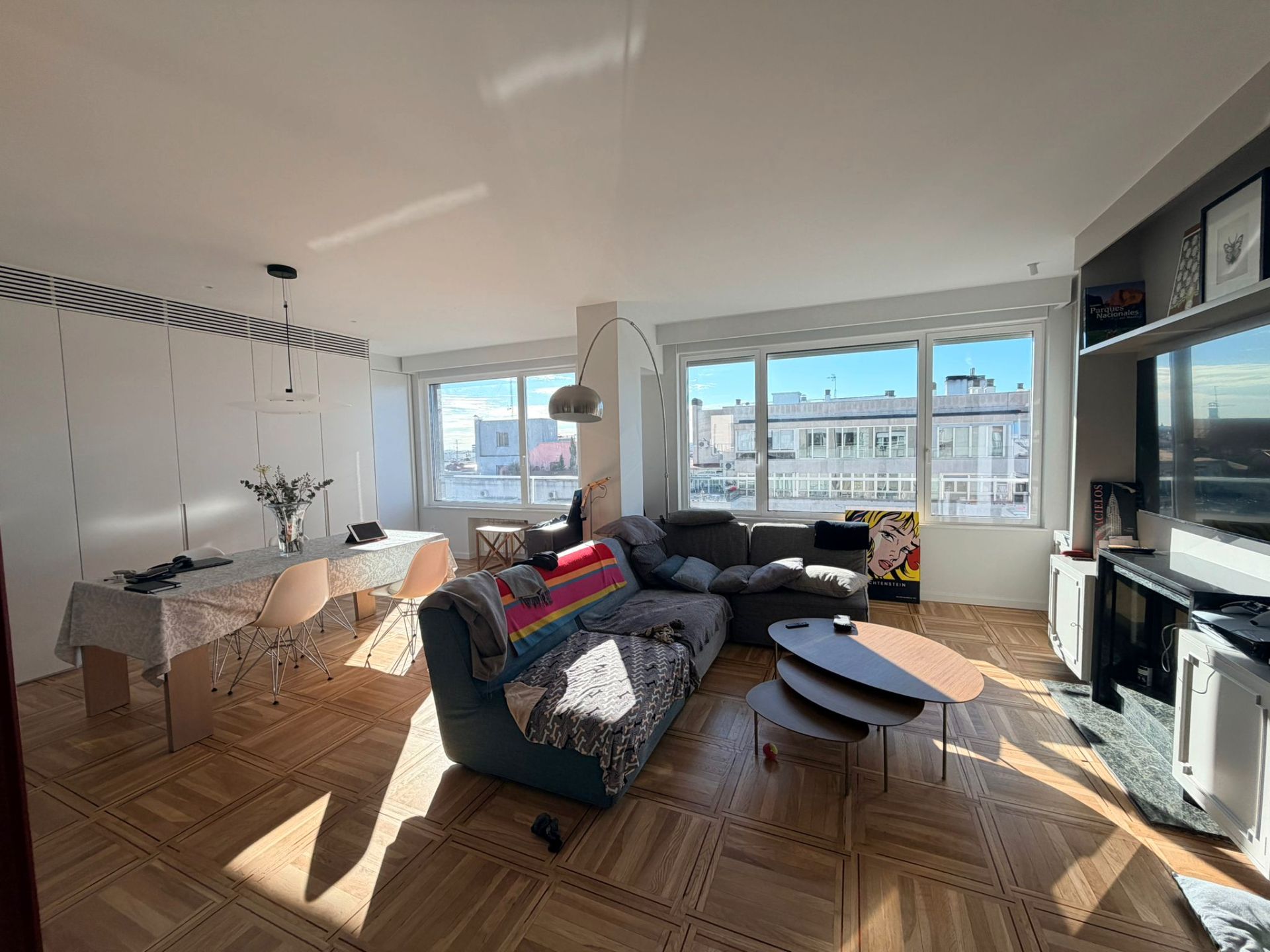 Living room of Flat for sale in  Madrid Capital  with Air Conditioner, Heating and Terrace