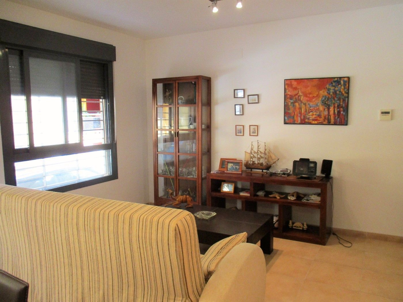 Sala d'estar de Apartament en venda en Peñíscola / Peníscola amb Aire condicionat, Calefacció i Moblat