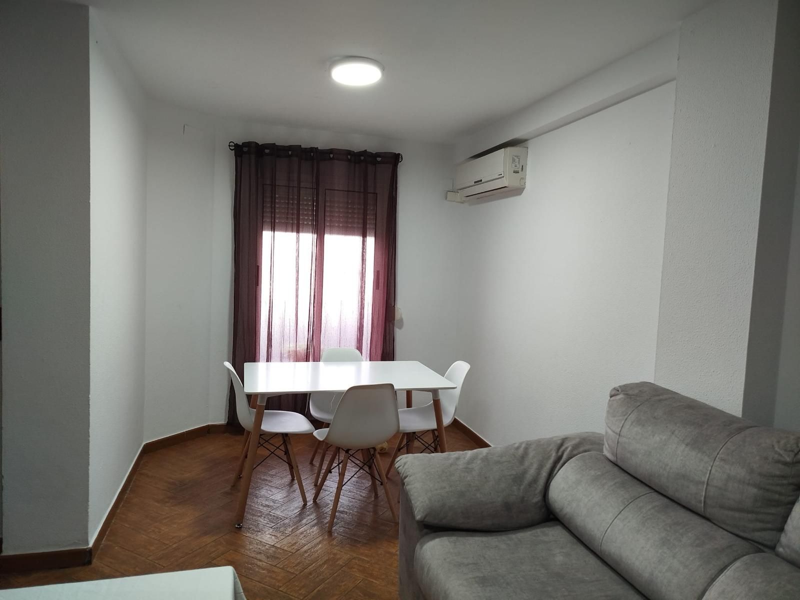 Living room of Single-family semi-detached for sale in Chiclana de la Frontera