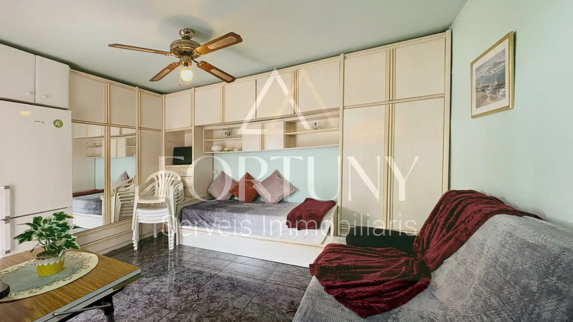 Habitación de Estudio en venta en Salou con Aire acondicionado