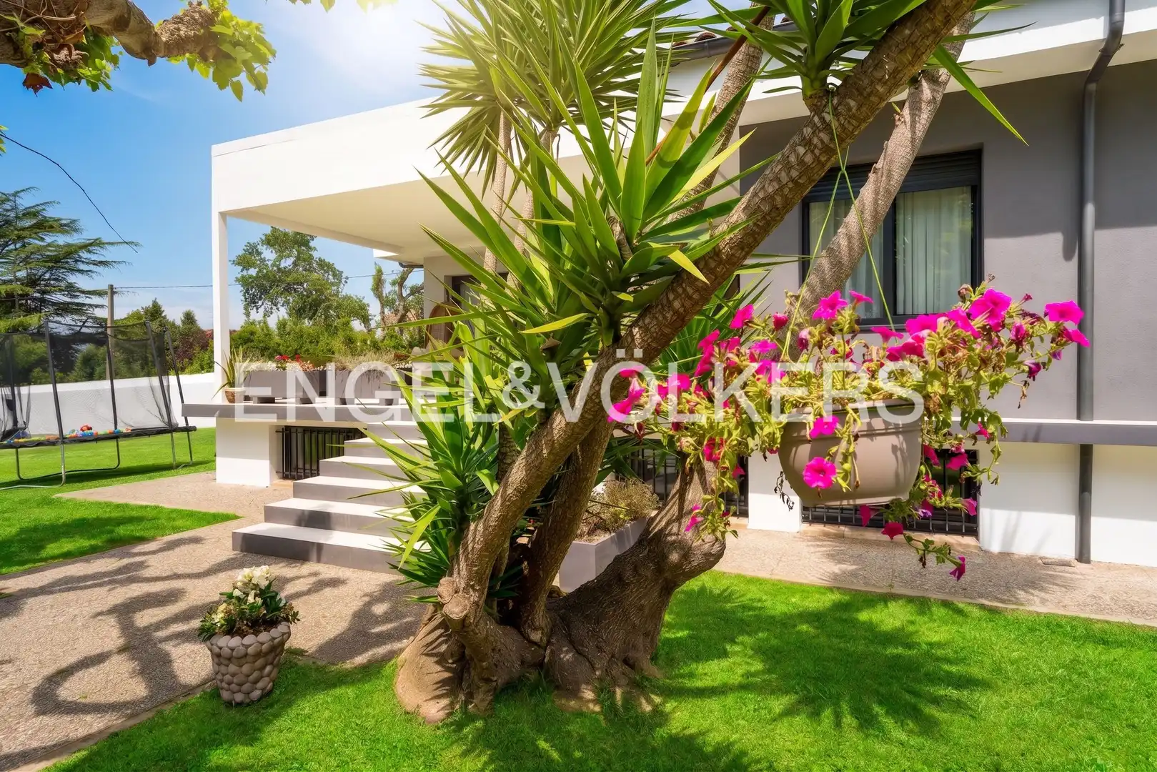 Vista exterior de Casa o chalet en venta en Gijón  con Calefacción, Jardín privado y Terraza