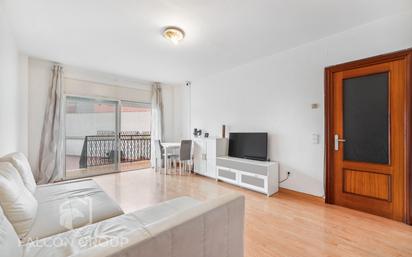 Sala d'estar de Pis en venda en El Vendrell amb Calefacció, Parquet i Terrassa