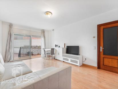 Living room of Flat for sale in El Vendrell  with Heating, Parquet flooring and Terrace