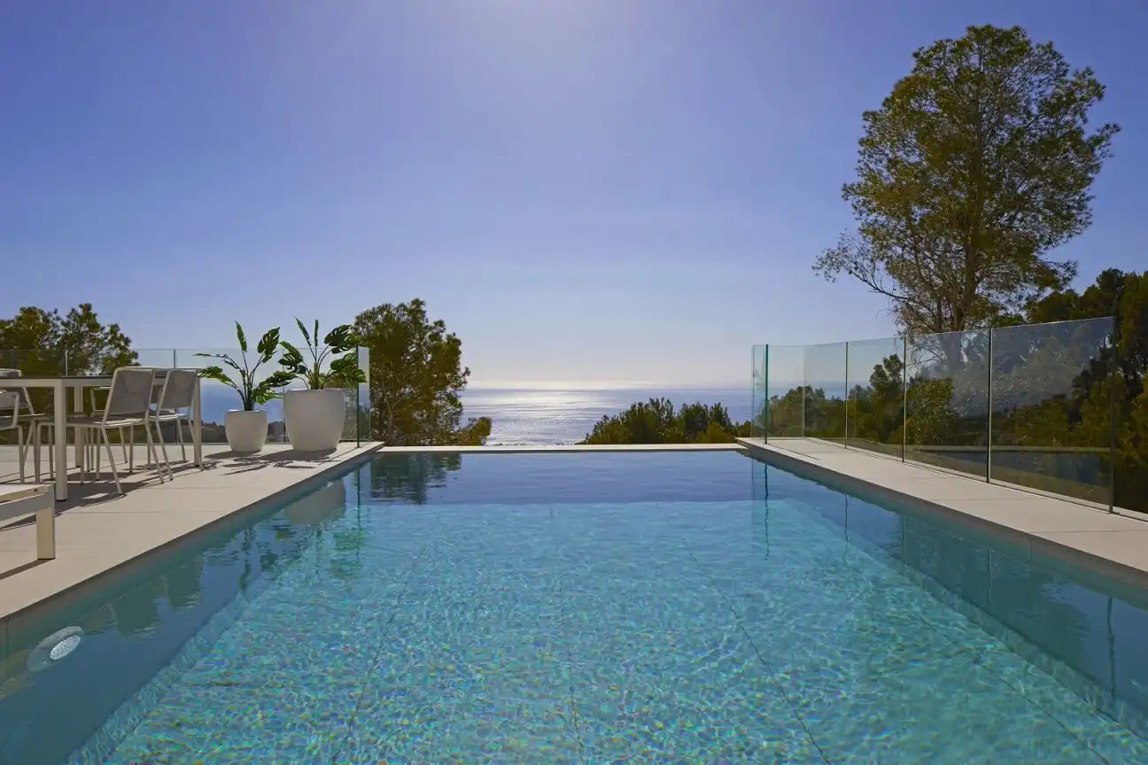 Piscina de Casa o xalet en venda en Altea amb Aire condicionat, Calefacció i Jardí privat