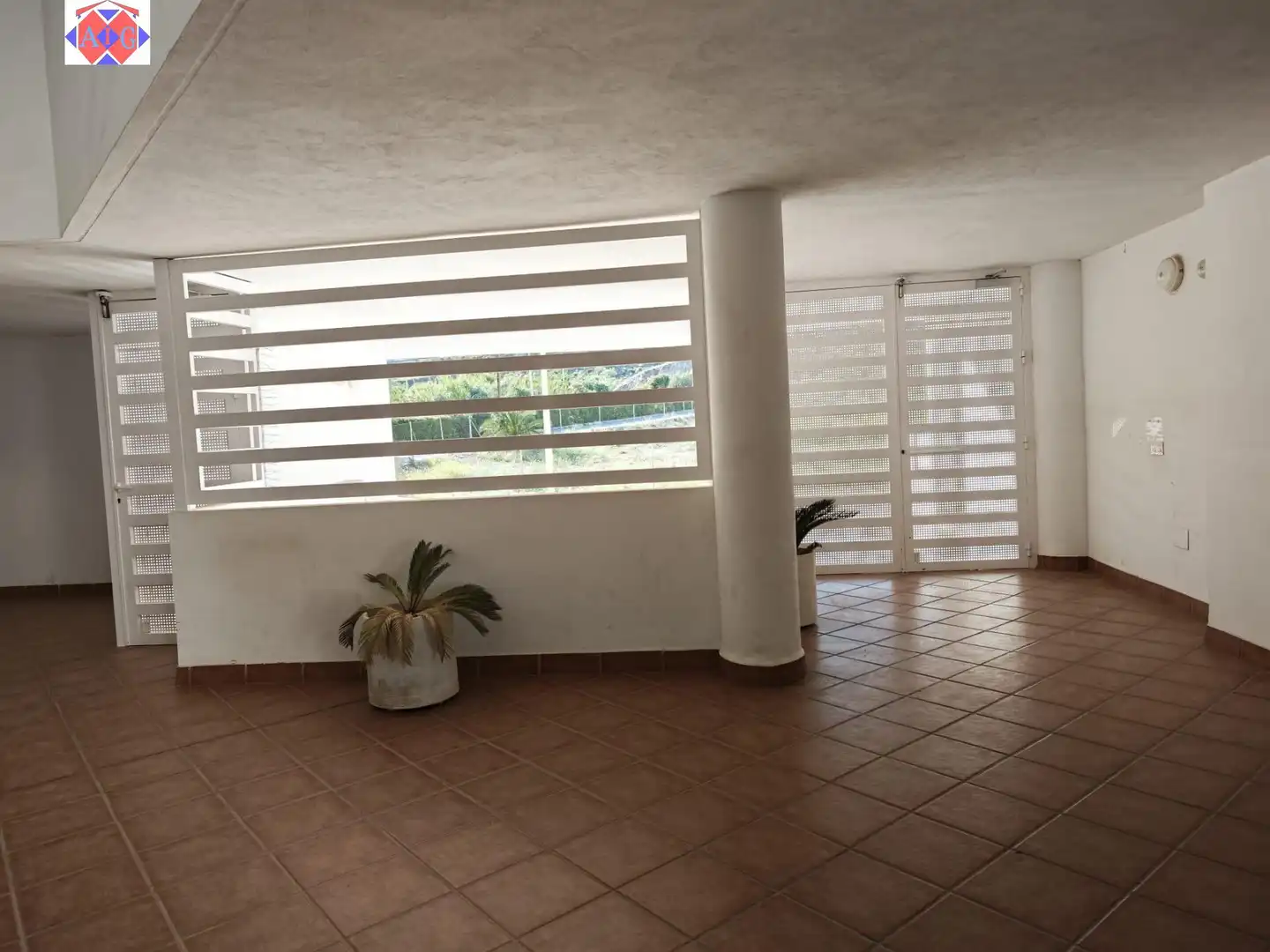 Dachboden zum Verkauf in Lújar mit Klimaanlage, Terrasse und Möbliert
