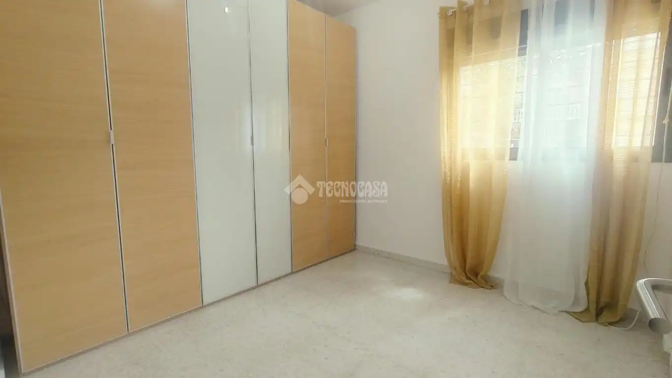 Habitación de Piso en venta en La Rinconada con Aire acondicionado