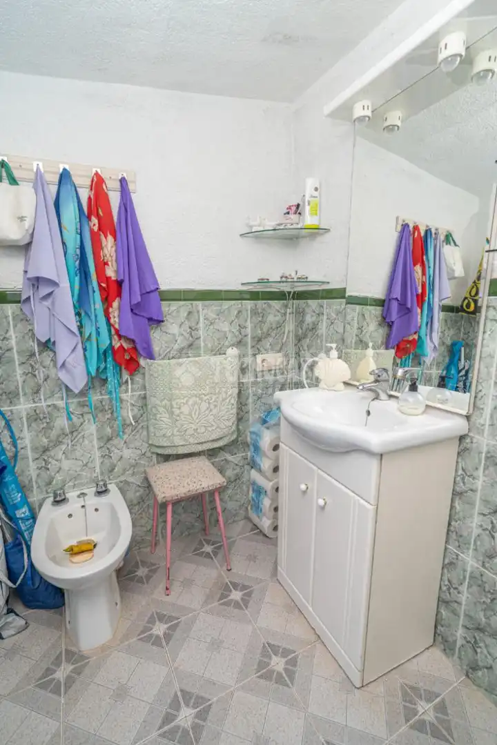Baño de Finca rústica en venta en Linares con Aire acondicionado, Jardín privado y Terraza