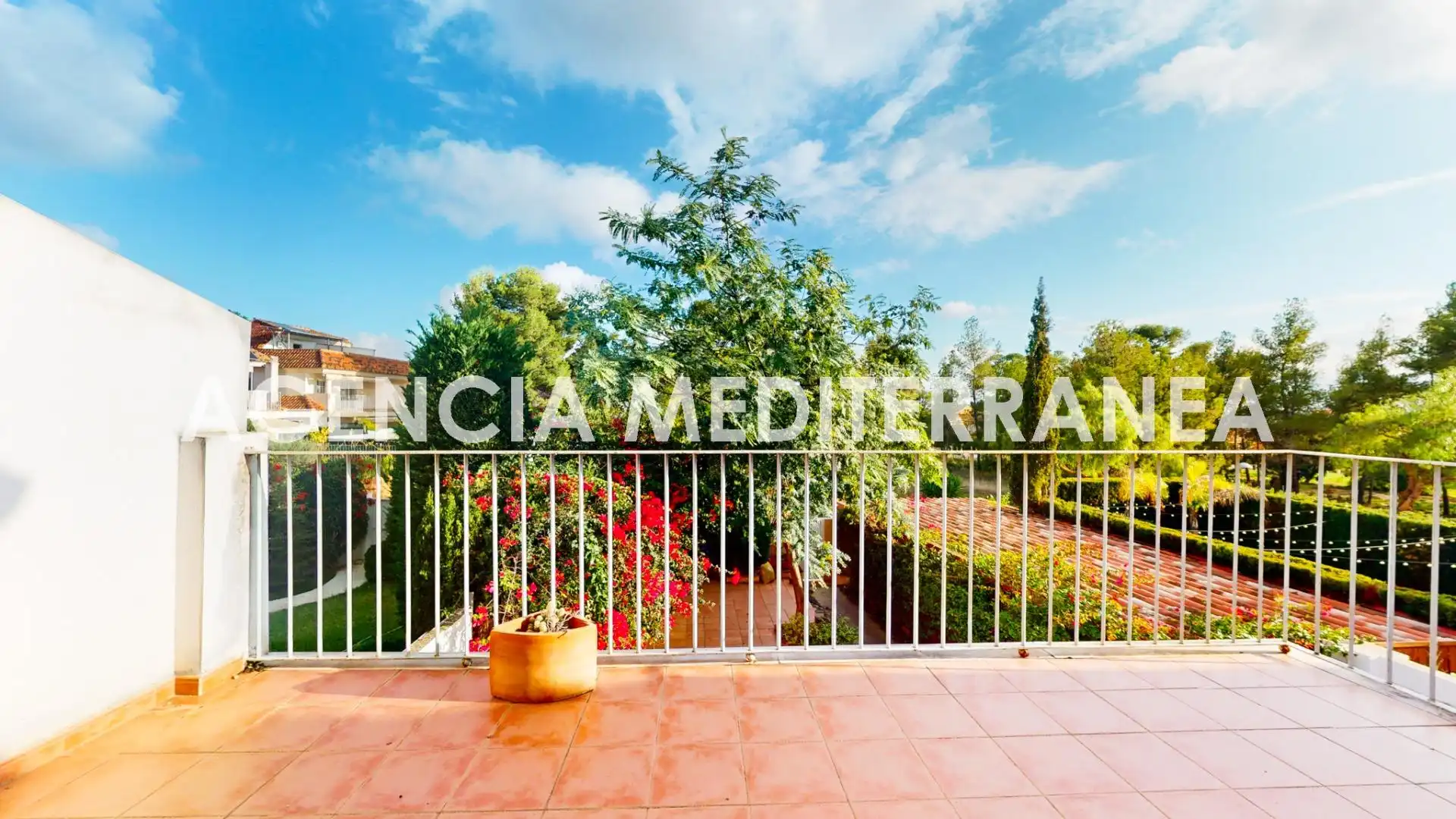 Casa adosada en venta en Calle PUIGCAMPANA, Casas Verdes