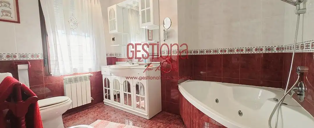 Bathroom of Houses for sale in Marina de Cudeyo  with Heating, Private garden and Terrace