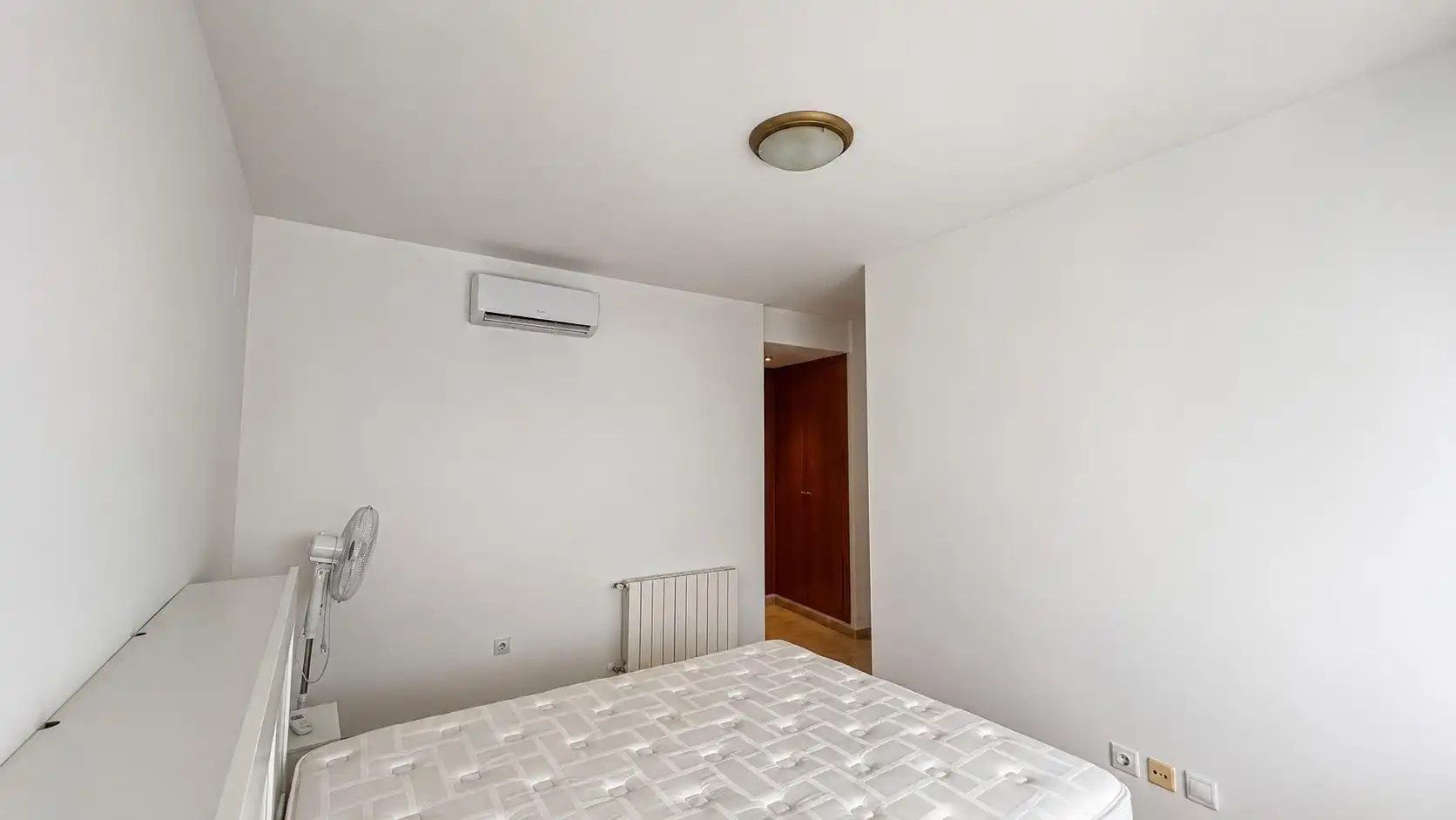 Habitación de Piso de alquiler en Valencia con Aire acondicionado, Calefacción y Jardín privado