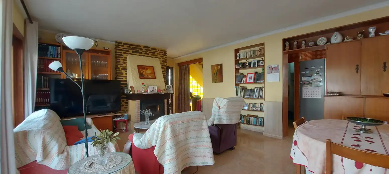Casa con terraza en alquiler en Corinto - Almarda, imagen 2