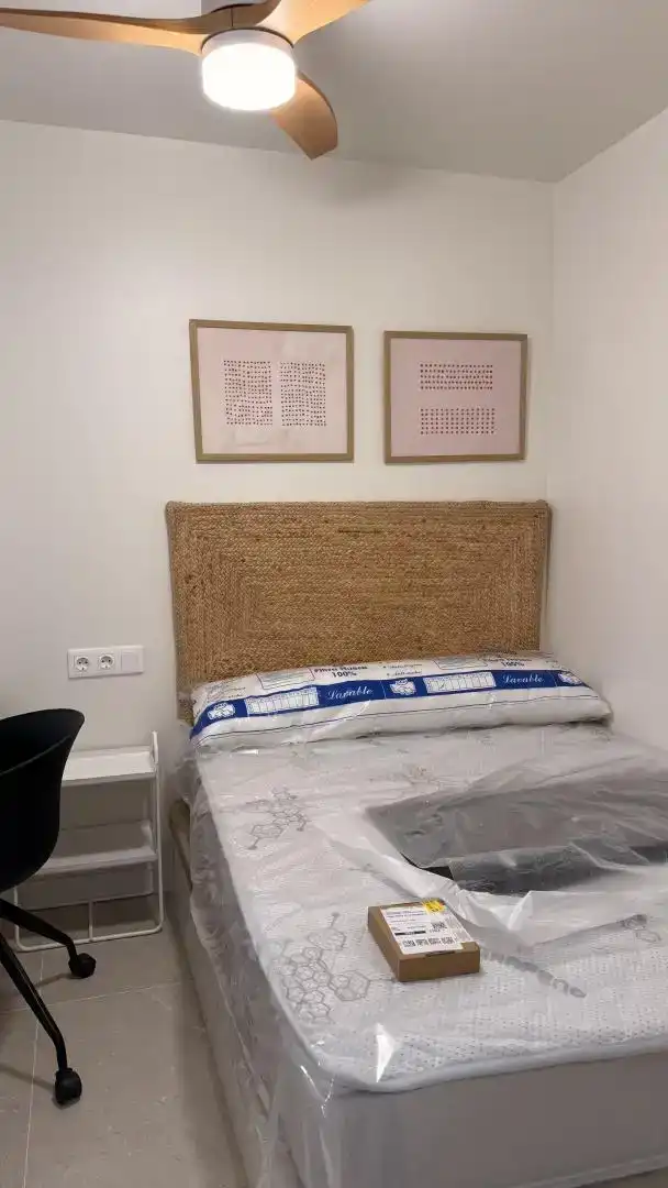 Schlafzimmer von Wohnung zur Miete in Elche / Elx mit Klimaanlage