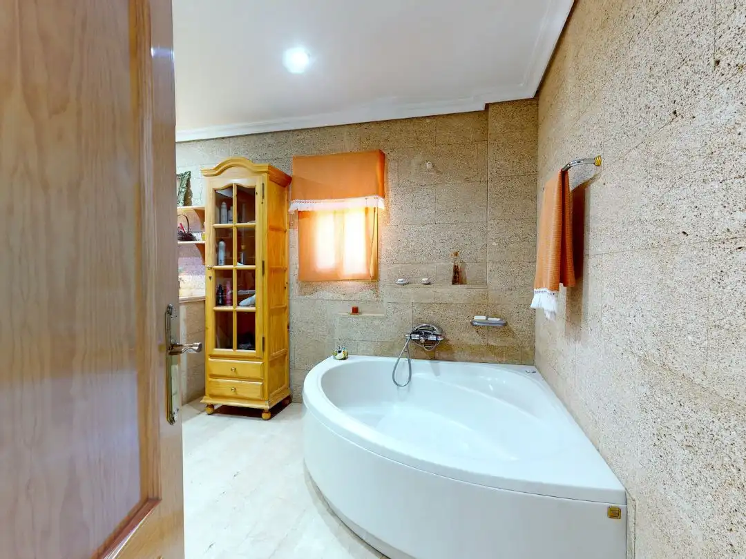 Bany de Casa o xalet en venda en  Córdoba Capital amb Aire condicionat i Piscina