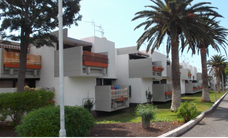 Vista exterior de Pis en venda en Arona