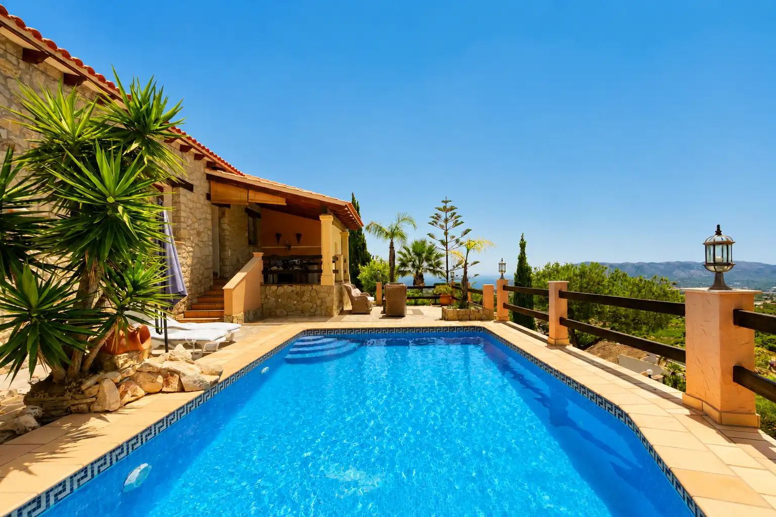 Piscina de Casa o chalet en venta en L'Alfàs del Pi