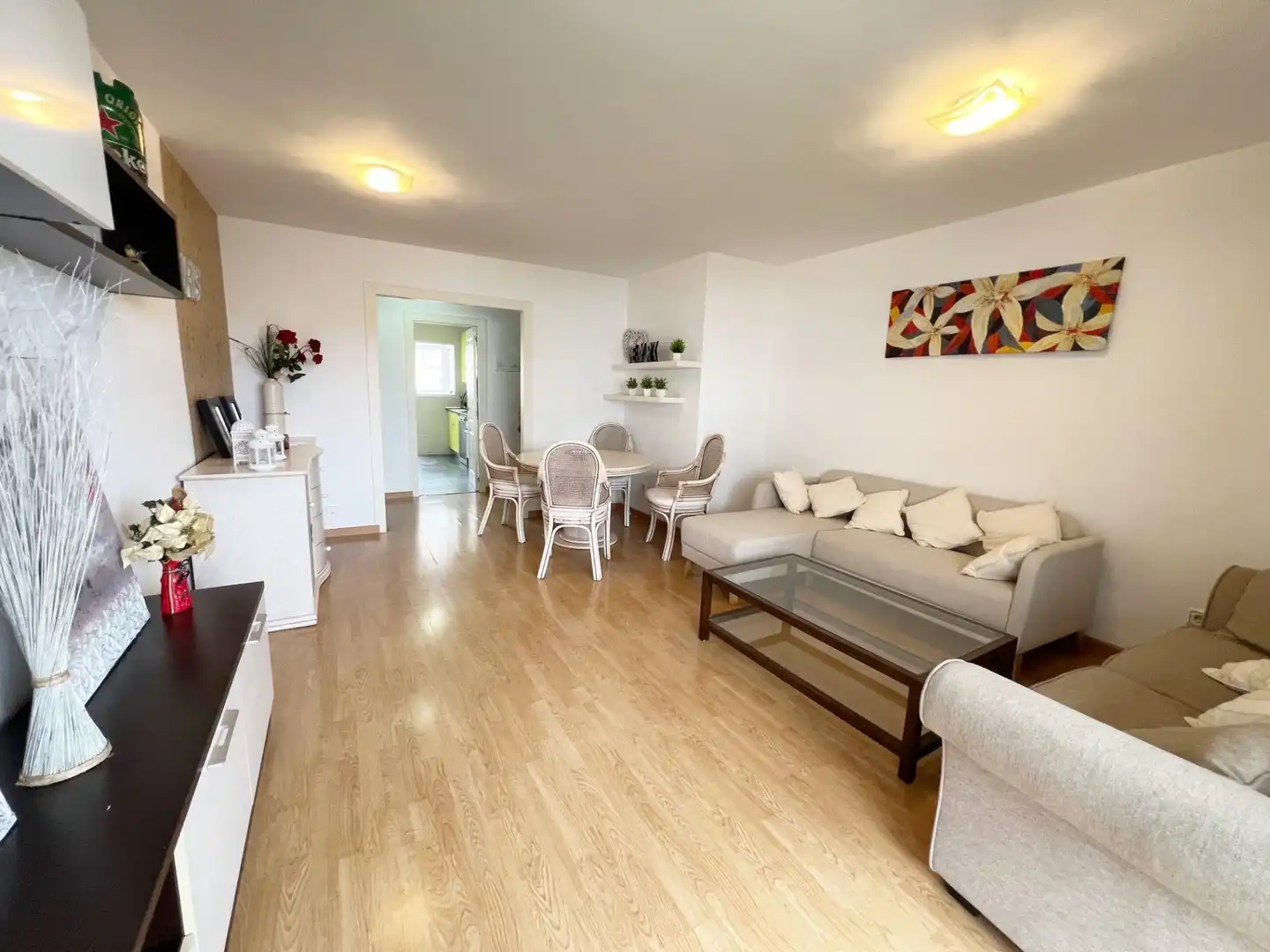 Wohnzimmer von Wohnung zum Verkauf in Torremolinos mit Klimaanlage, Privatgarten und Terrasse